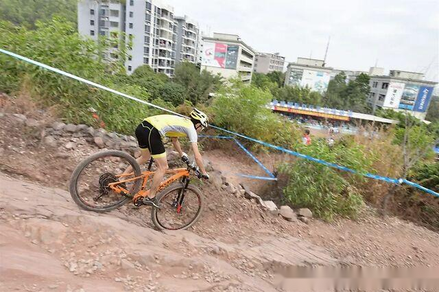 乐鱼体育最新版喜德盛竞技系列山地车来袭总有一款适合你(图1)