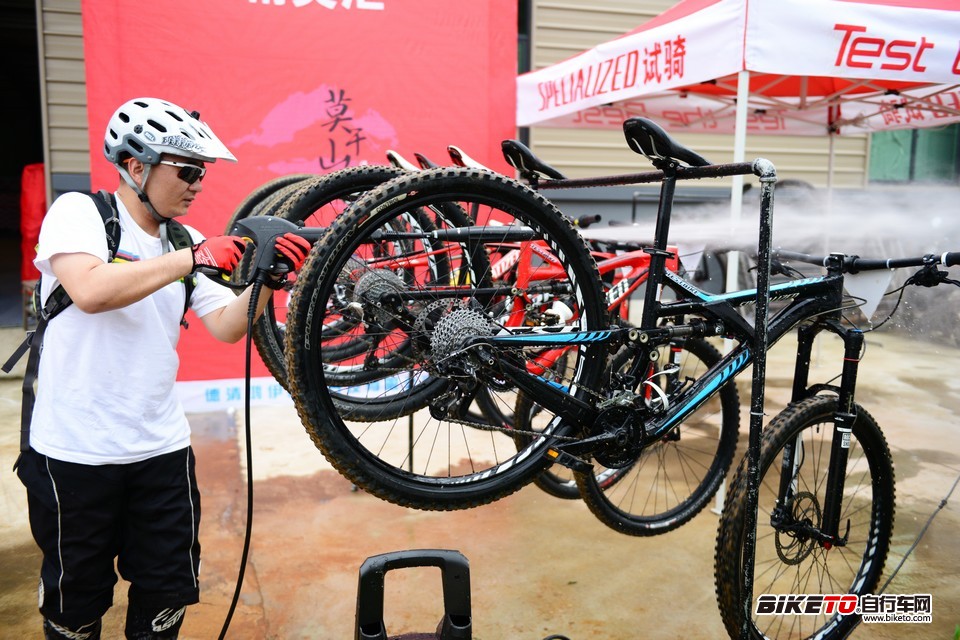 乐鱼(中国)体育国内最试骑体验：Specialized闪电 2014最佳试骑精英(图5)